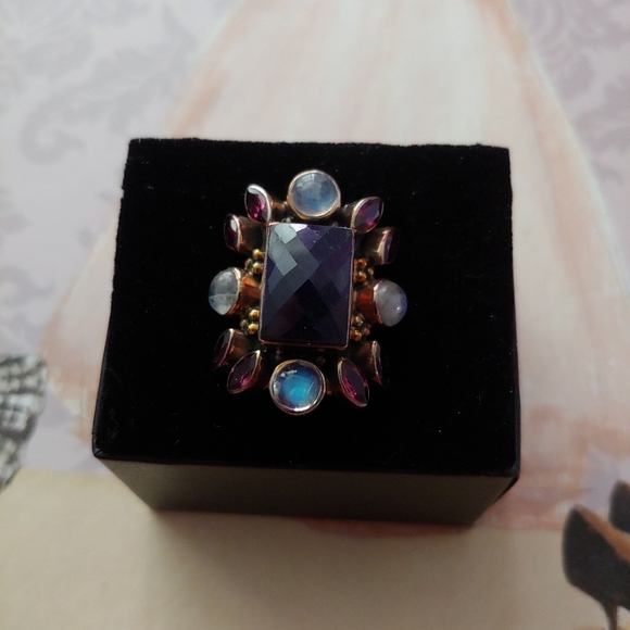 Ring - Picture 5 of 7